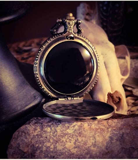 Espejo de obsidiana wicca